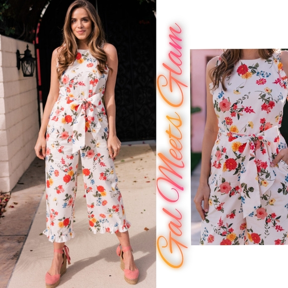 GAL MEETS GLAM Beverly Floral Romper - Picture 1 of 16